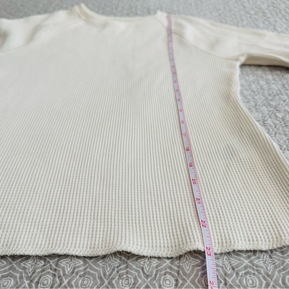 Everlane Waffle Crew Long Sleeve Tee 100% Organic Cotton Off-White Bone Size S - Picture 9 of 11